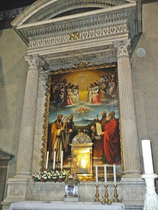Altare maggiore della Basilica di Santa Maria delle Carceri